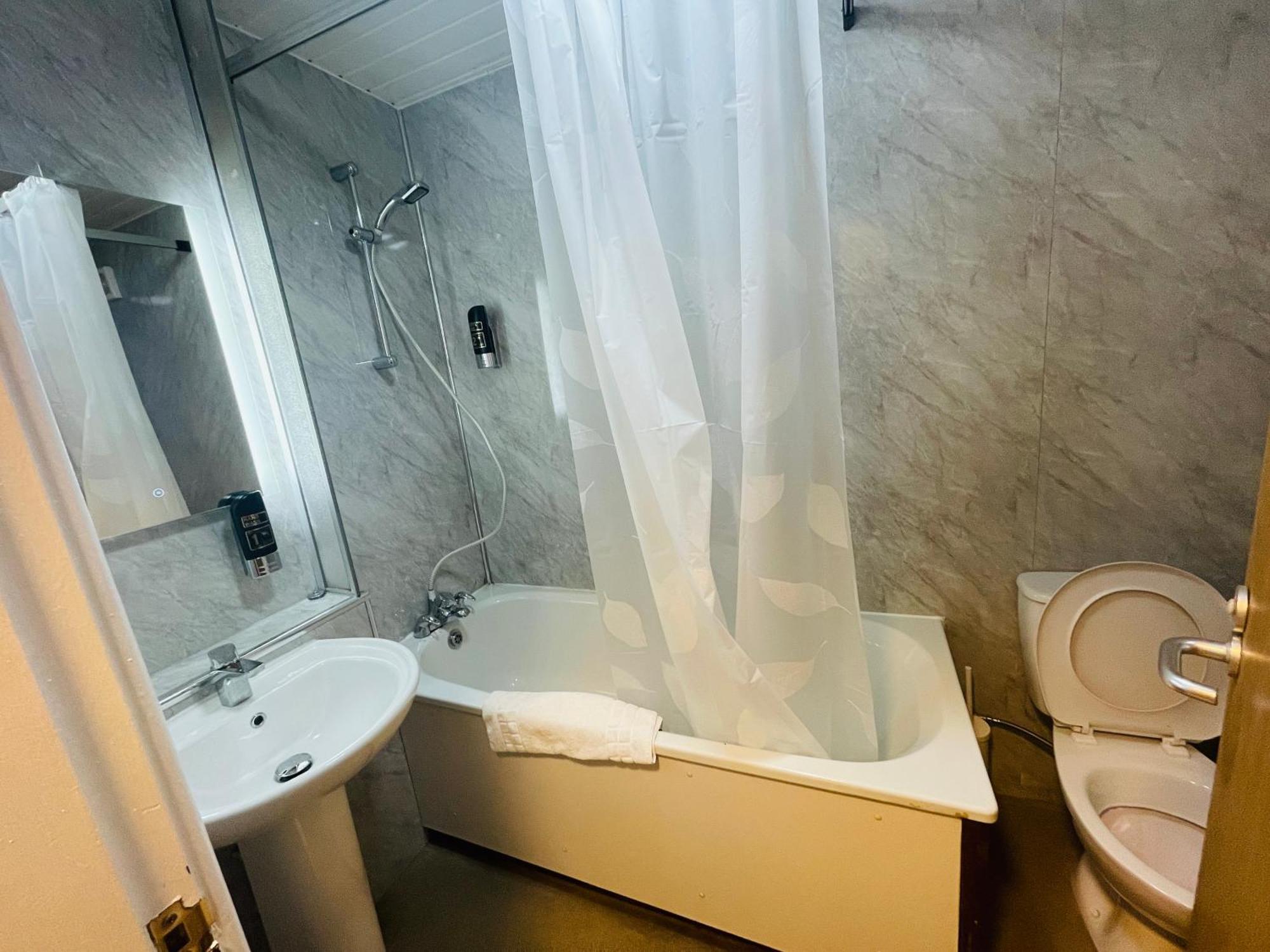 Hylands Hotel Ковентри Экстерьер фото