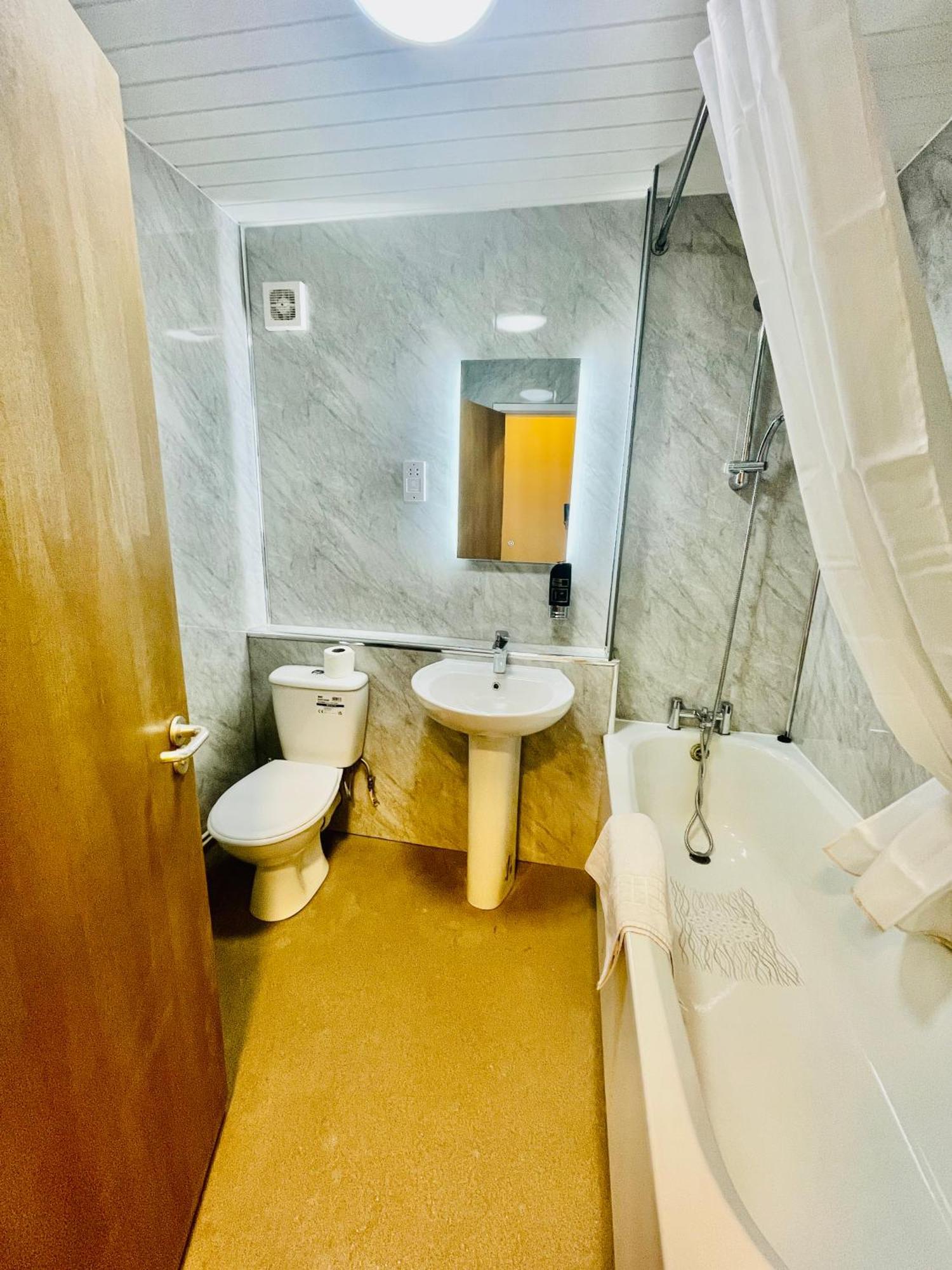Hylands Hotel Ковентри Экстерьер фото